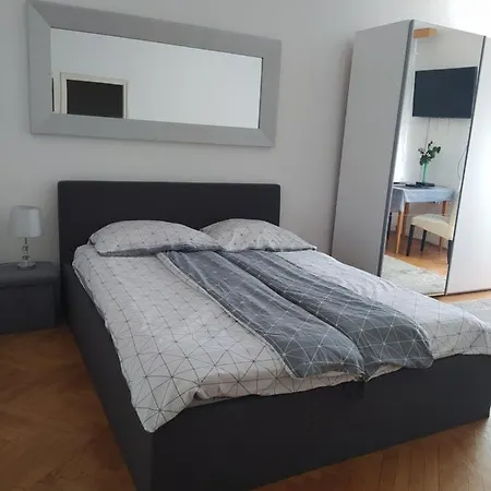 Dom Ter Apartman Apartment *