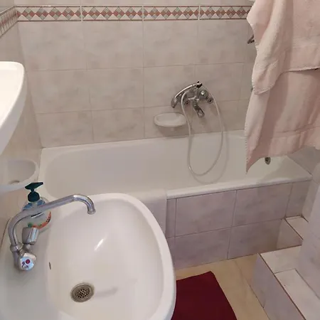 Dom Ter Apartman *